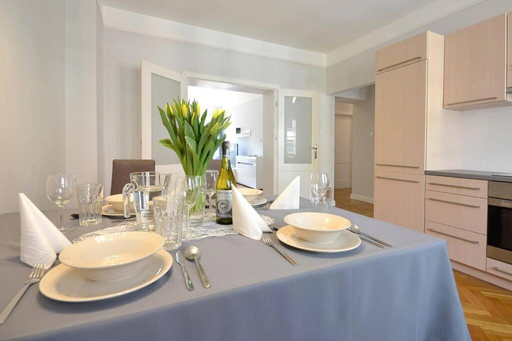 Z Apartment On Town Hall - Rynek Ratusz - 2 Rooms Breslavia Exterior foto