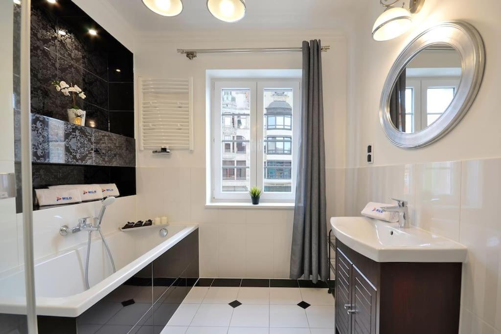 Z Apartment On Town Hall - Rynek Ratusz - 2 Rooms Breslavia Exterior foto