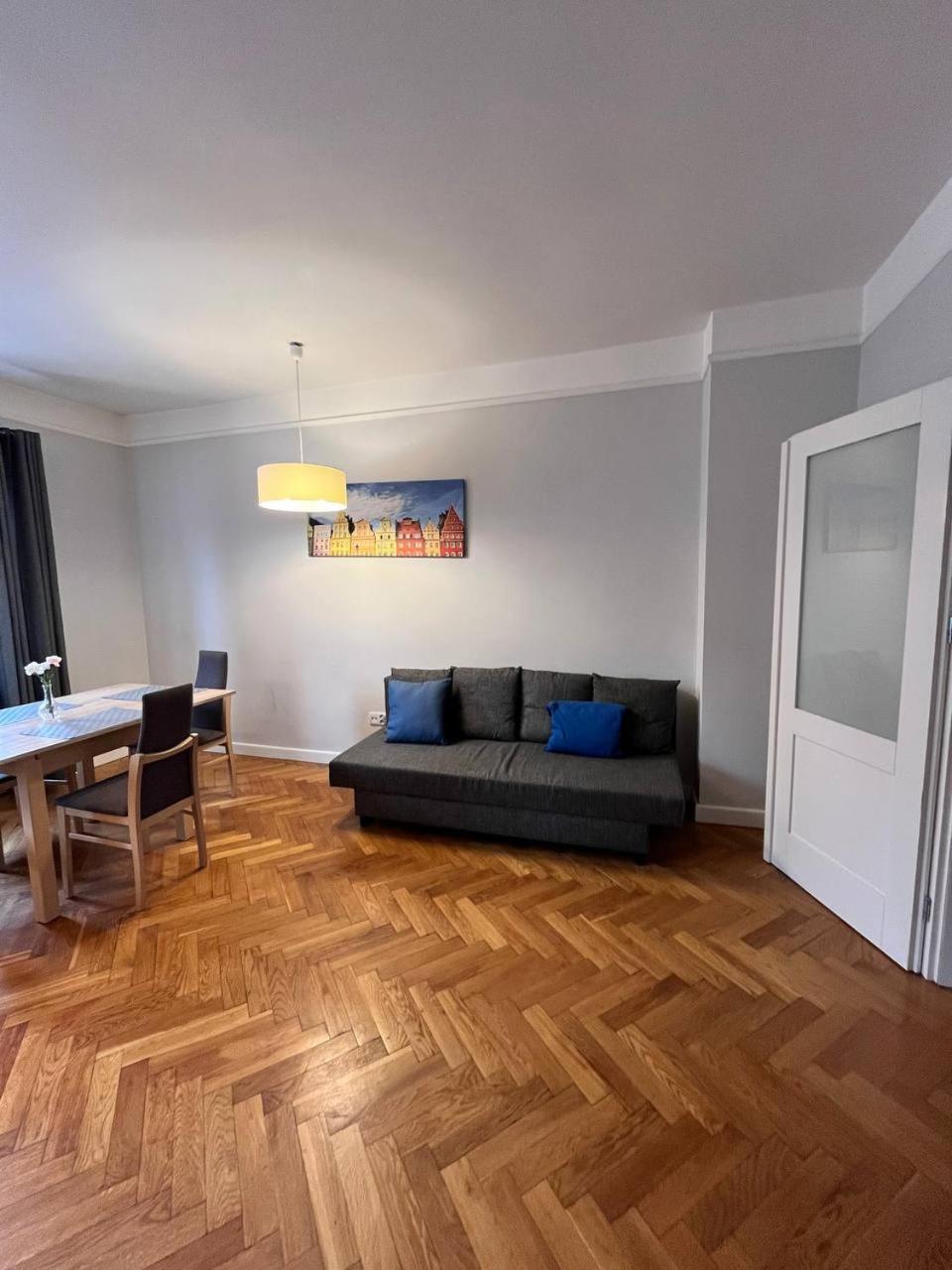 Z Apartment On Town Hall - Rynek Ratusz - 2 Rooms Breslavia Exterior foto